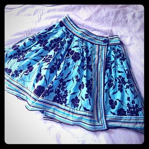 Zinc Skirt with Floral Pattern in Size 5